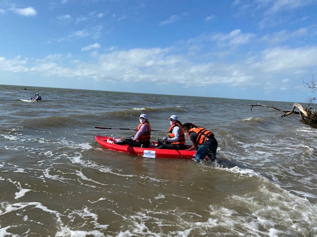 JORNADA DE LIMPIEZA EN KAYAK. VUELTA HUARIXE