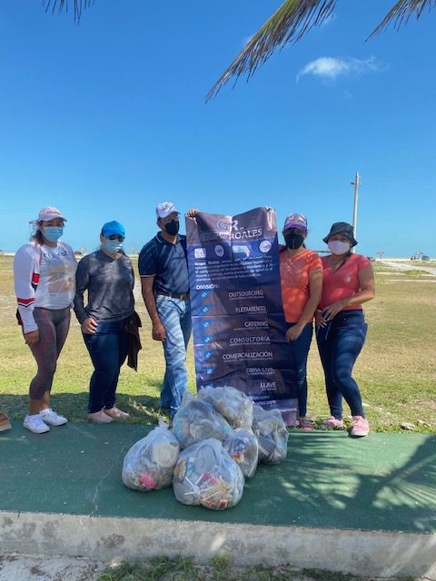 Acciones de Voluntariado para la Limpieza de Playa Norte